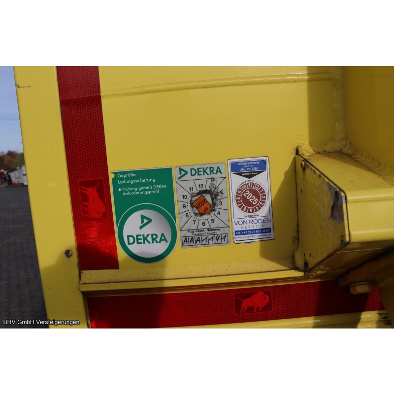 Anhänger Schankwand Tandem mit Hebebühne (K - AP 2151) K+G Tec GmbH  ZPA 18