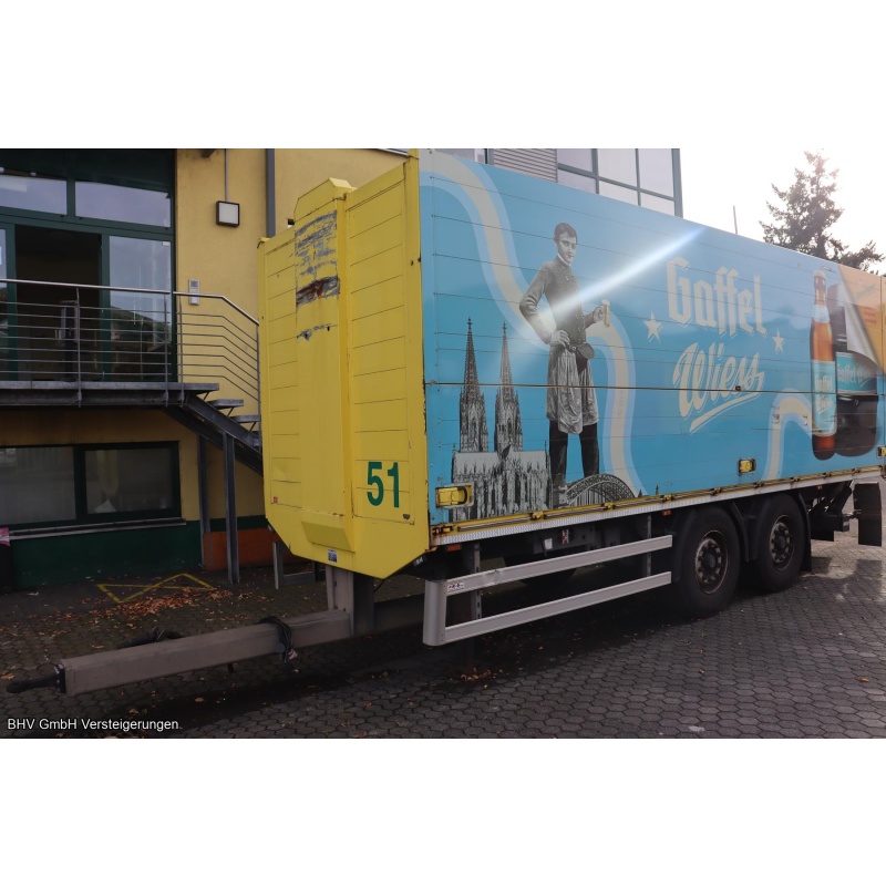 Anhänger Schankwand Tandem mit Hebebühne (K - AP 2151) K+G Tec GmbH  ZPA 18