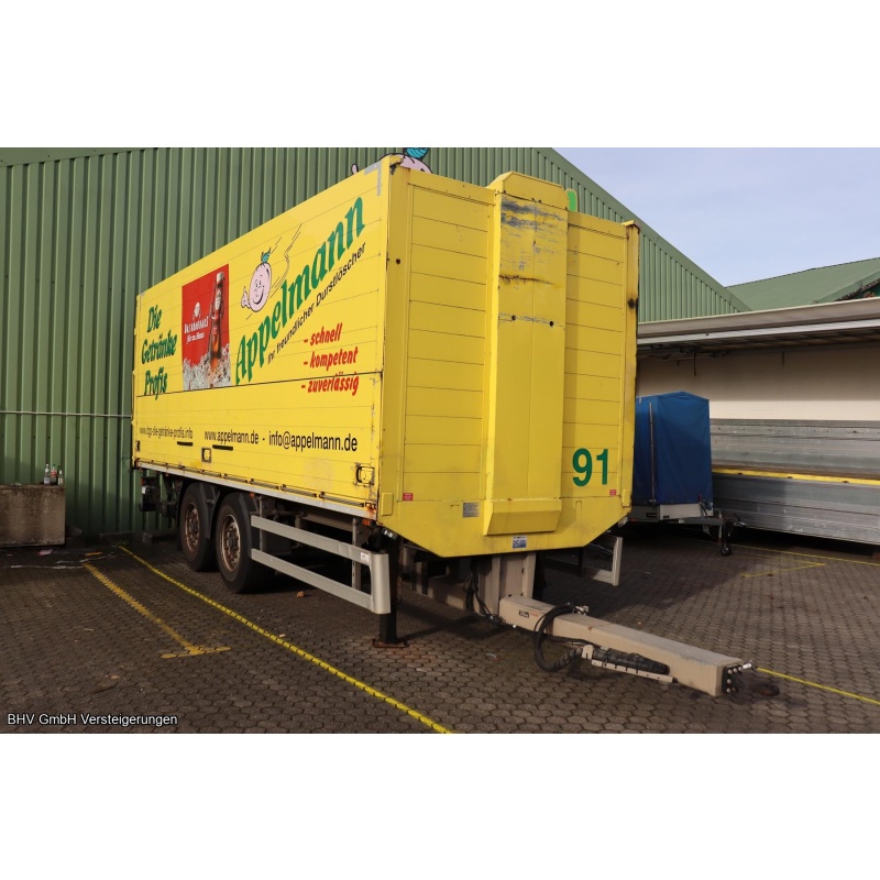 Anhänger Schankwand Tandem mit Hebebühne (K - AP 391) K+G Tec GmbH  ZPA 18
