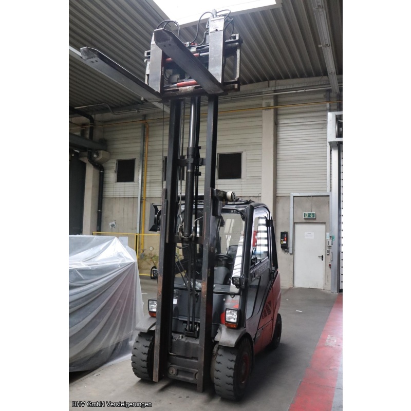 Gabelstapler (Gas) Linde H 30T-02