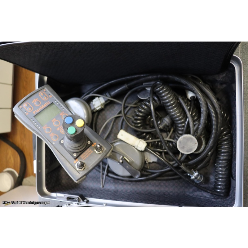 Planiergerät – vollautomatisch Optimas Plan Matic, Steuerbox, 2x Leica Laserempfänger, Joystick