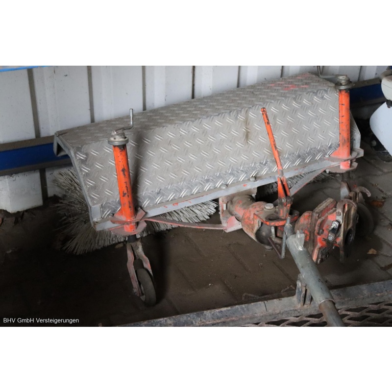 Geräteträger mit Egge  Agria