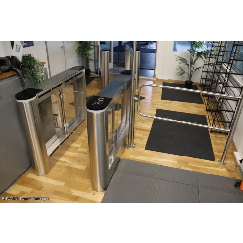 Elektronische Zugangsschleuse / Speed Gate mit RFID-Leser PSTEC