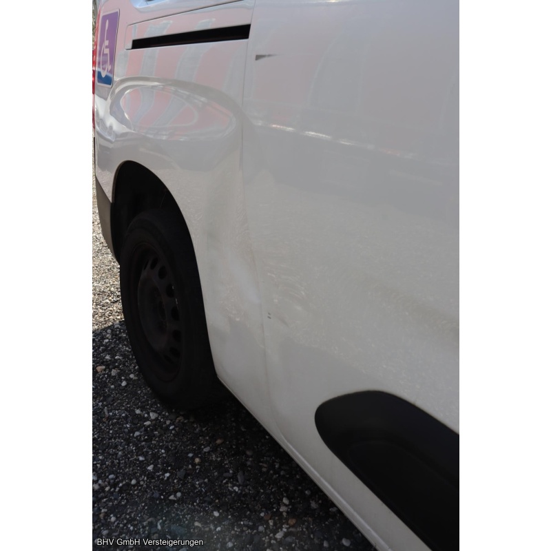 Citroen Berlingo Feel XL (Rollstuhlumbau)