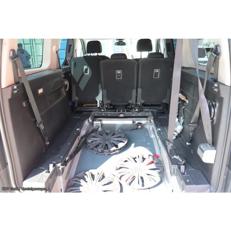 Citroen Berlingo Feel XL (Rollstuhlumbau)