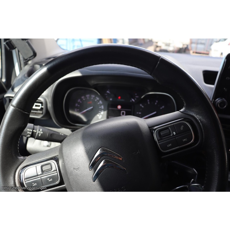 Citroen Berlingo Feel XL (Rollstuhlumbau)