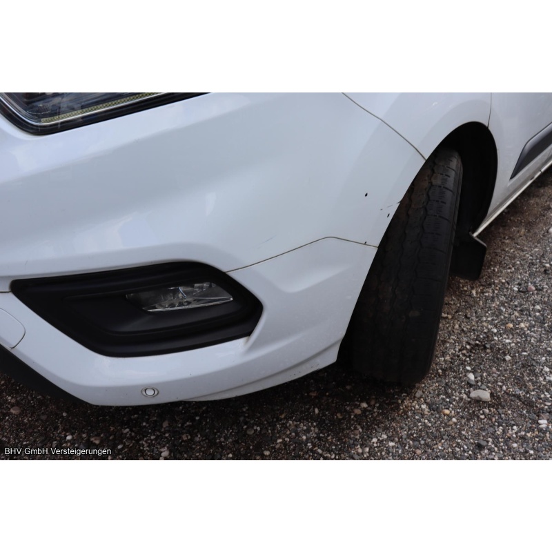 Ford Transit Custom Kombi 320 L1 Trend (Rollstuhlumbau)