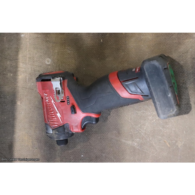 Akku-Schlagschrauber Milwaukee M12 FID 2