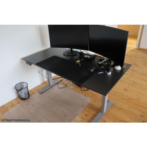 TFT-Monitore (Stückzahl: 2)