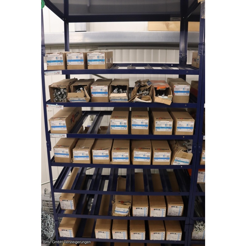 Posten Schrauben und Verbrauchsmaterialien
