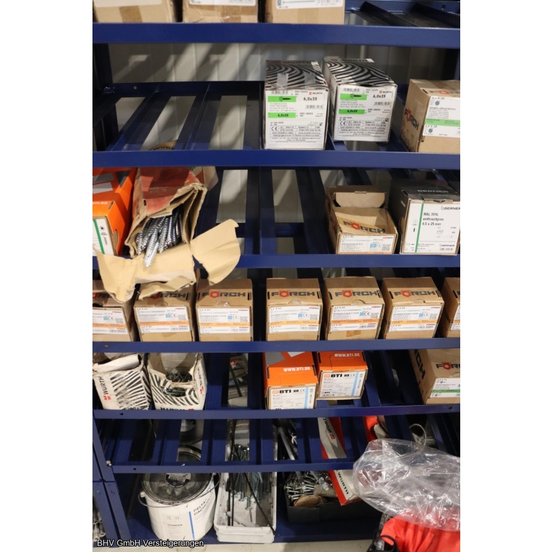 Posten Schrauben und Verbrauchsmaterialien