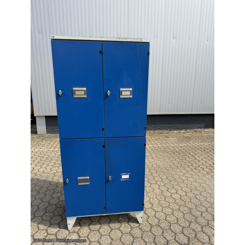 Garderobenschrank mit 4 Türen