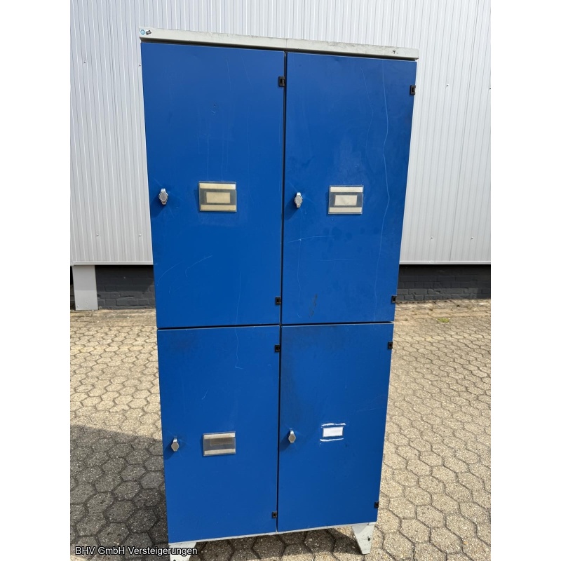Garderobenschrank mit 4 Türen
