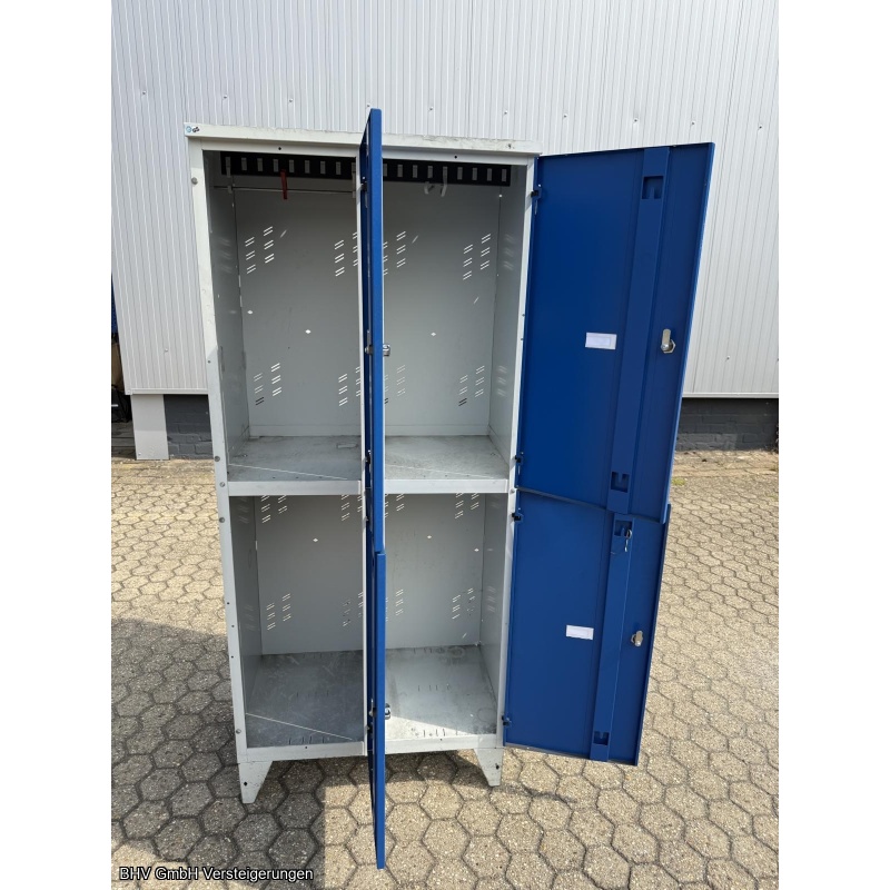 Garderobenschrank mit 4 Türen