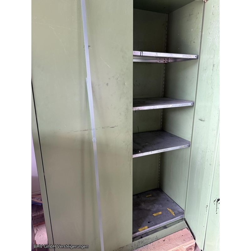 Metallschrank