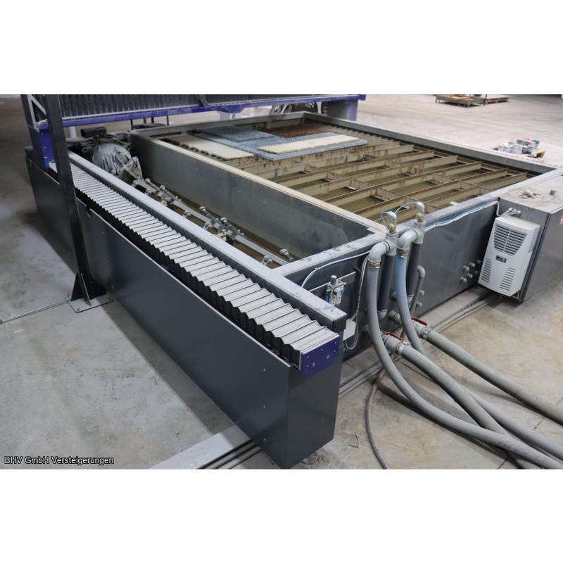 Wasserstrahl-Schneidanlage Härtel Waterjet Ultimate 3U + U-Achse (2530)