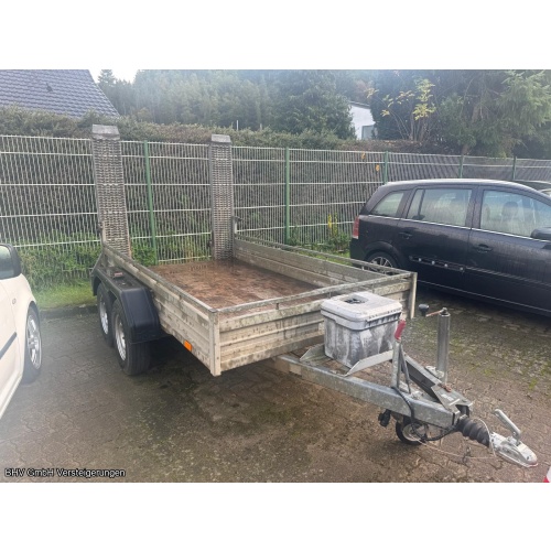Tieflader Anhänger Humbaur L168