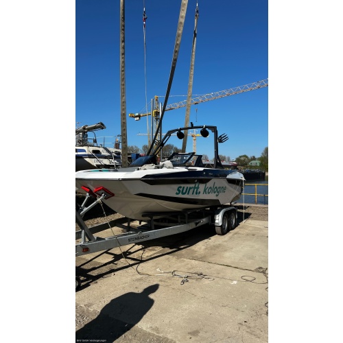 Sportboot Malibu Axis A22 (2020)