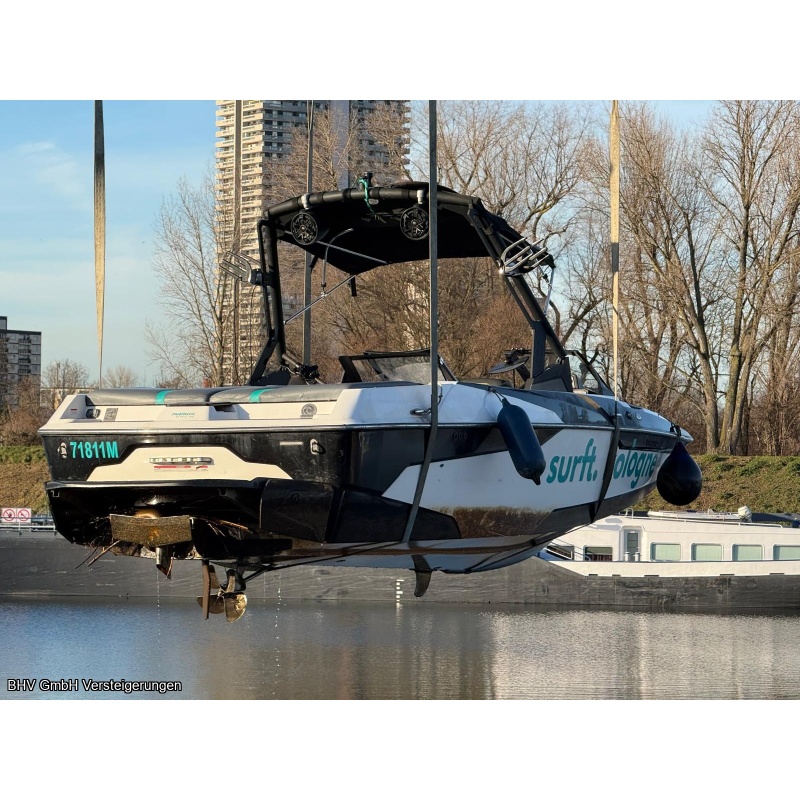 Sportboot Malibu Axis A22 (2020)