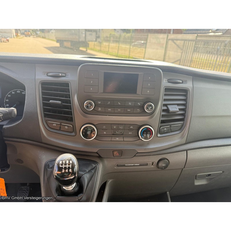 Ford Transit Kofferaufbau mit Hebebühne 2.0 TDCi L4 Trend