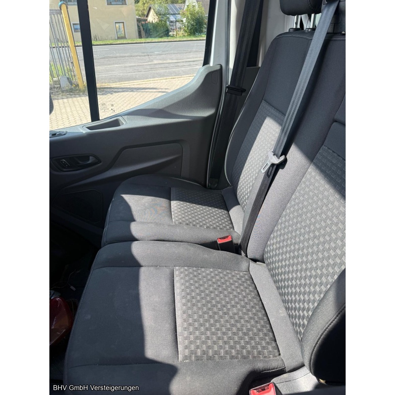 Ford Transit Kofferaufbau mit Hebebühne 2.0 TDCi L4 Trend