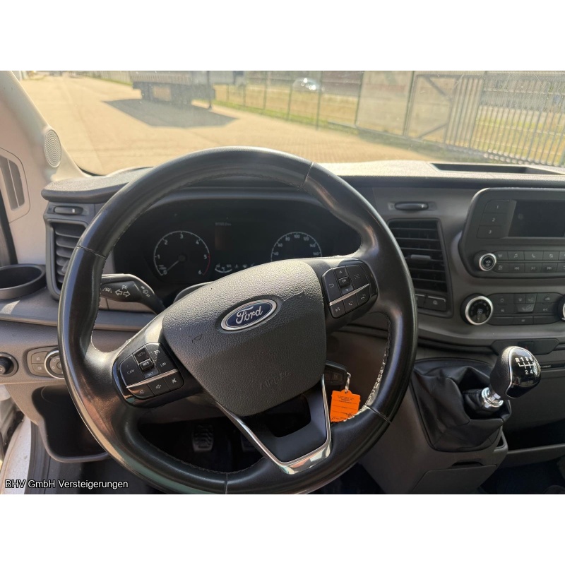 Ford Transit Kofferaufbau mit Hebebühne 2.0 TDCi L4 Trend